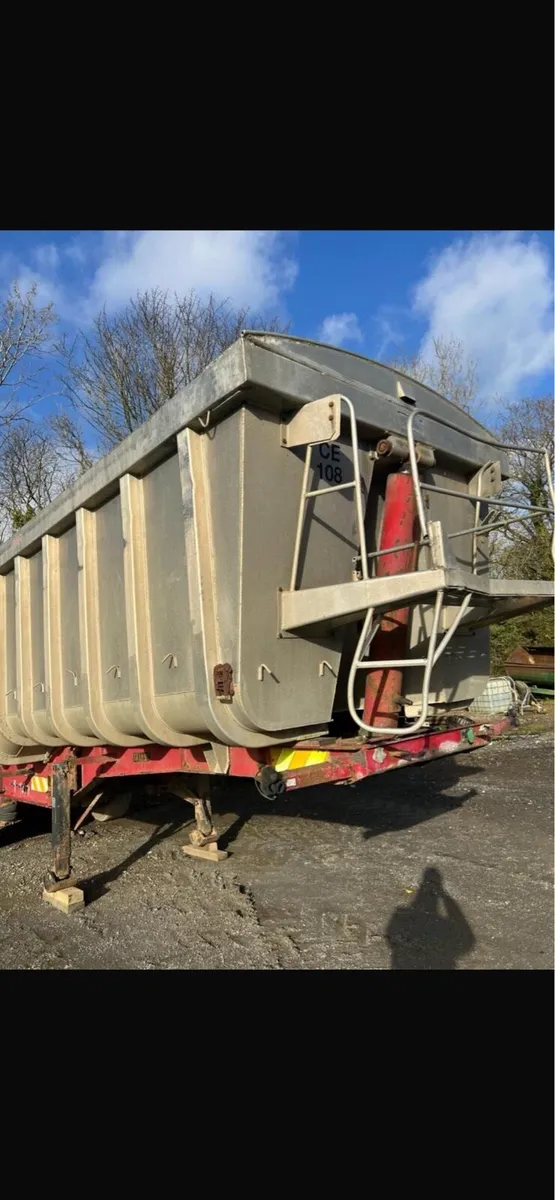 SDC Tipping Ram Wanted - Image 1