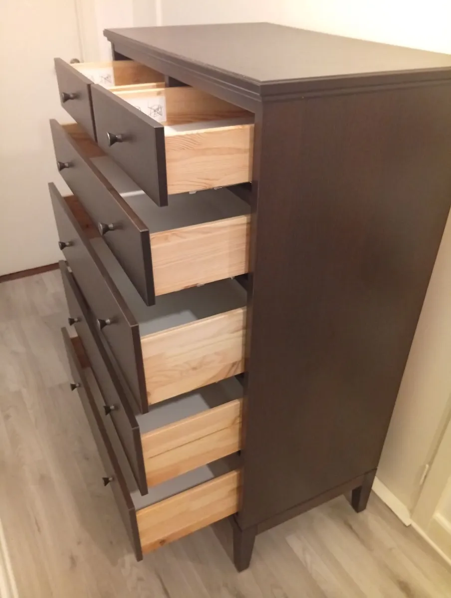 Quality Roomy 6-drawer Tall Dresser - Image 4