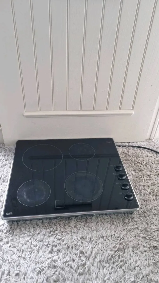 Whirlpool Black Ceramic Electric Hob - Image 3