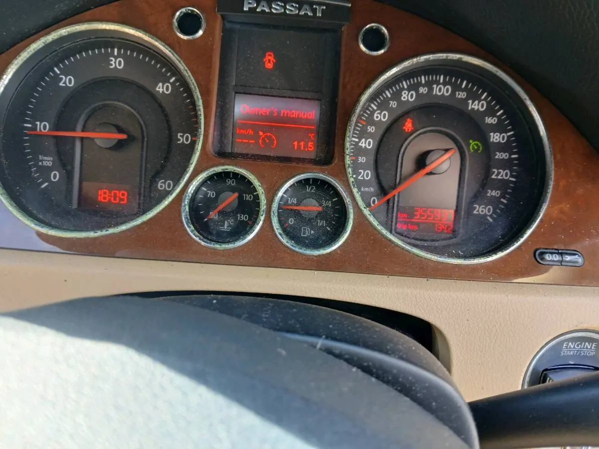 Vw passat 1.9 tdi Parts R repair - Image 3