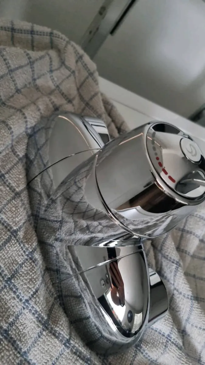 Chome IS Thermostatic Shower Valve - Image 2