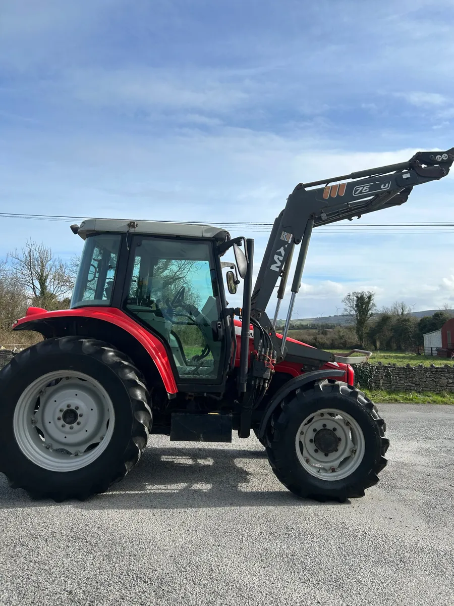2009 Massey Ferguson 5455 with Loader - Image 4
