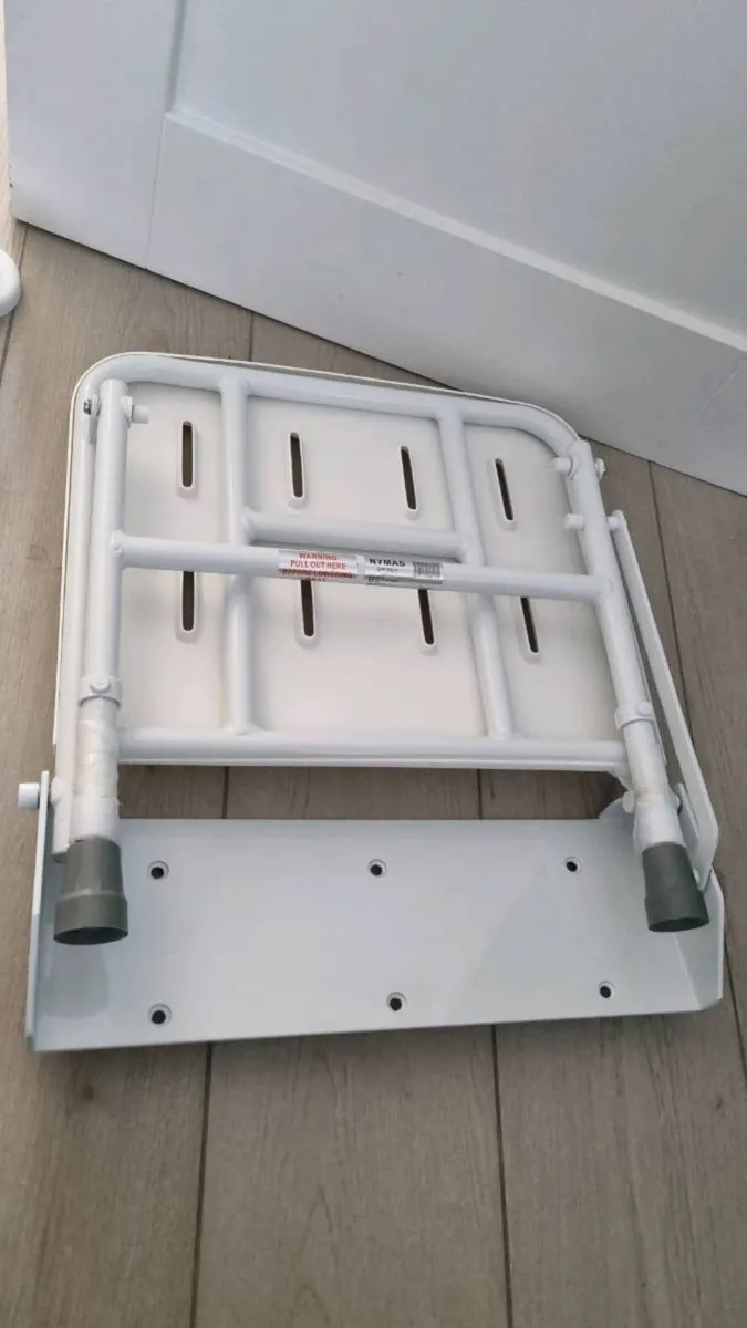 Nymas Shower Seat and Bars - Image 4