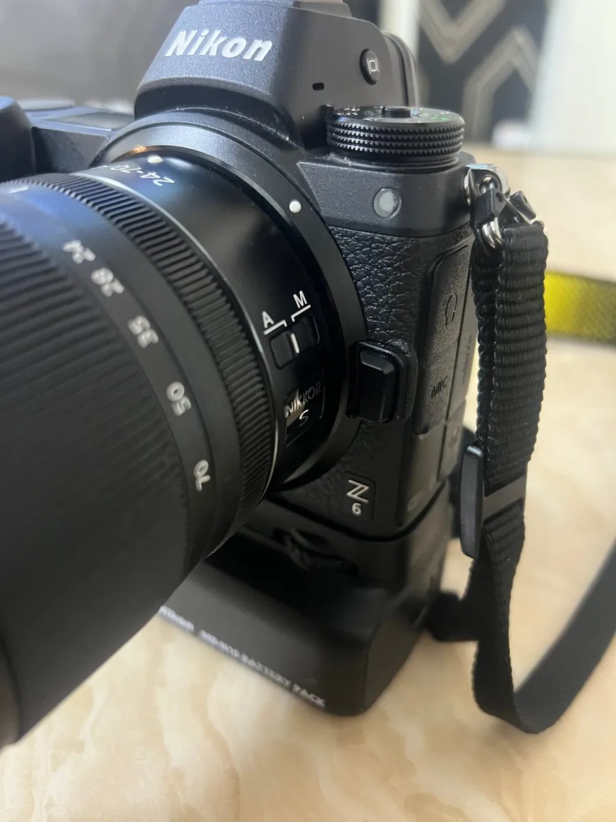 Nikon Z6 with battery grip - Image 3