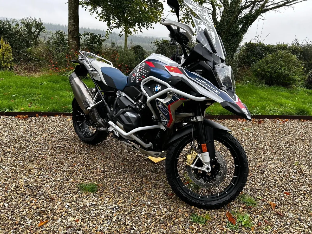 2022 BMW R1250 GS TROPHY | LOW KM - Image 1
