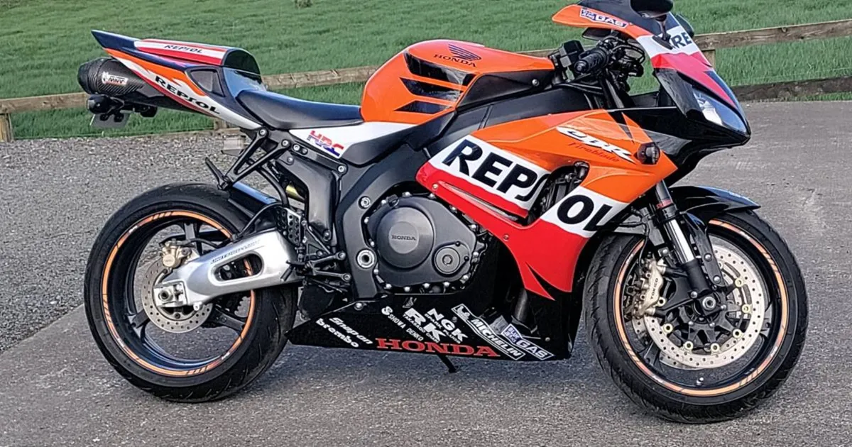 2007 Honda CBR 1000 RR Fireblade - Image 1