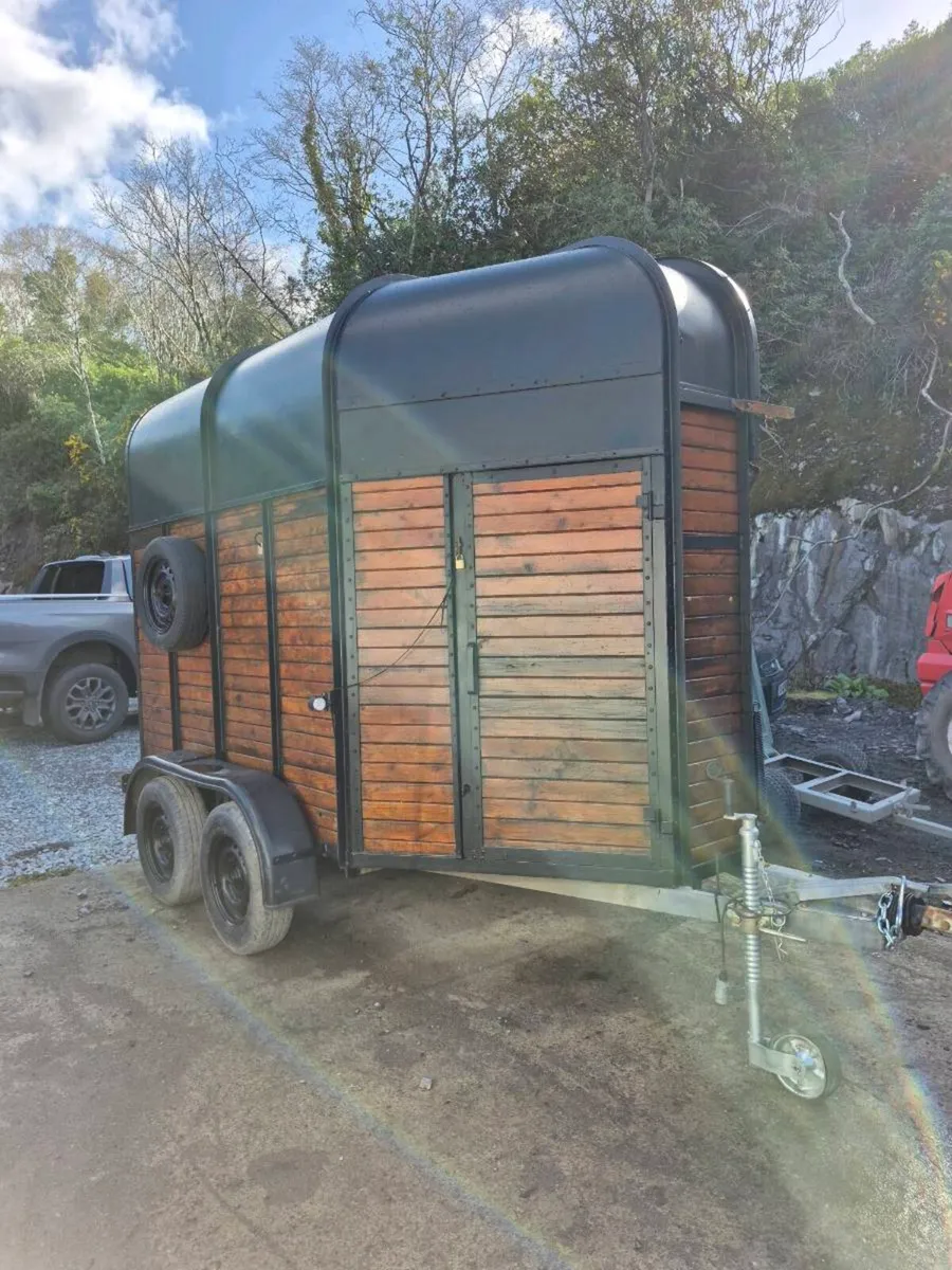 Turnkey Coffee Trailer Self-Sufficient Business - Image 4