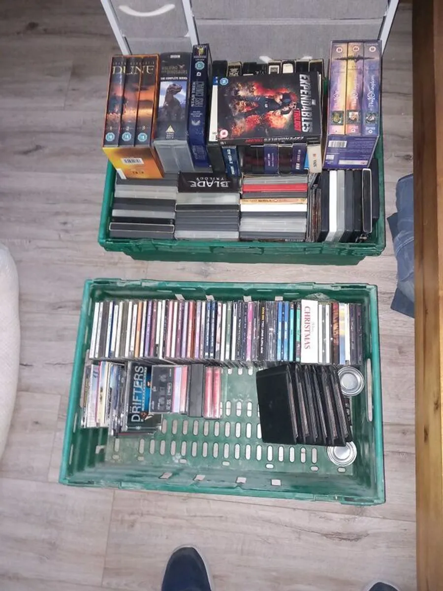 TV cabinet - Image 3