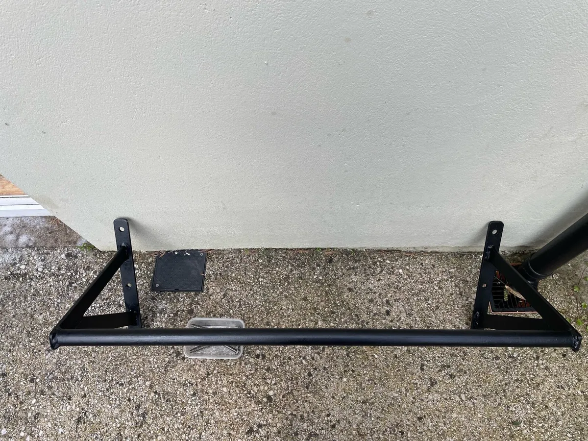 Pull Up Bar - Image 2