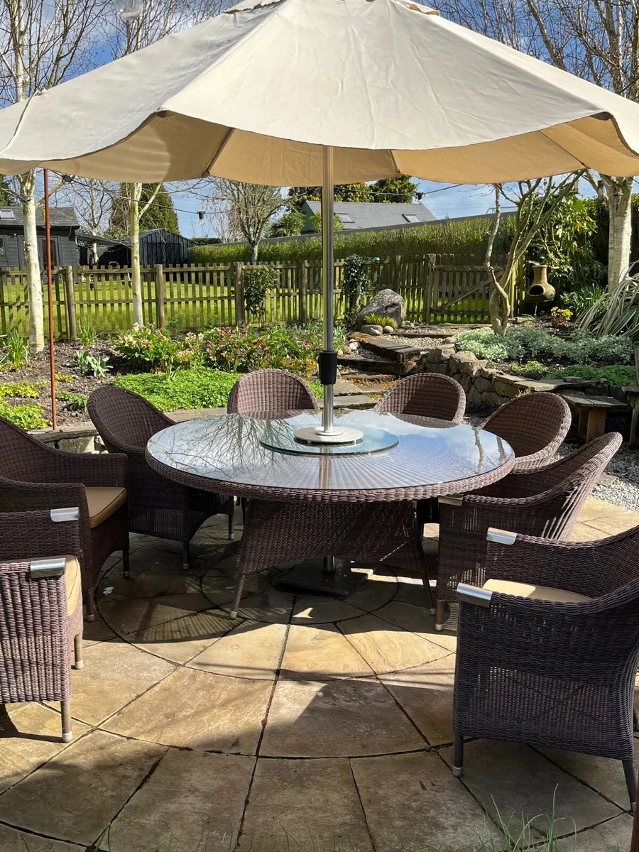 Garden furniture - Image 1