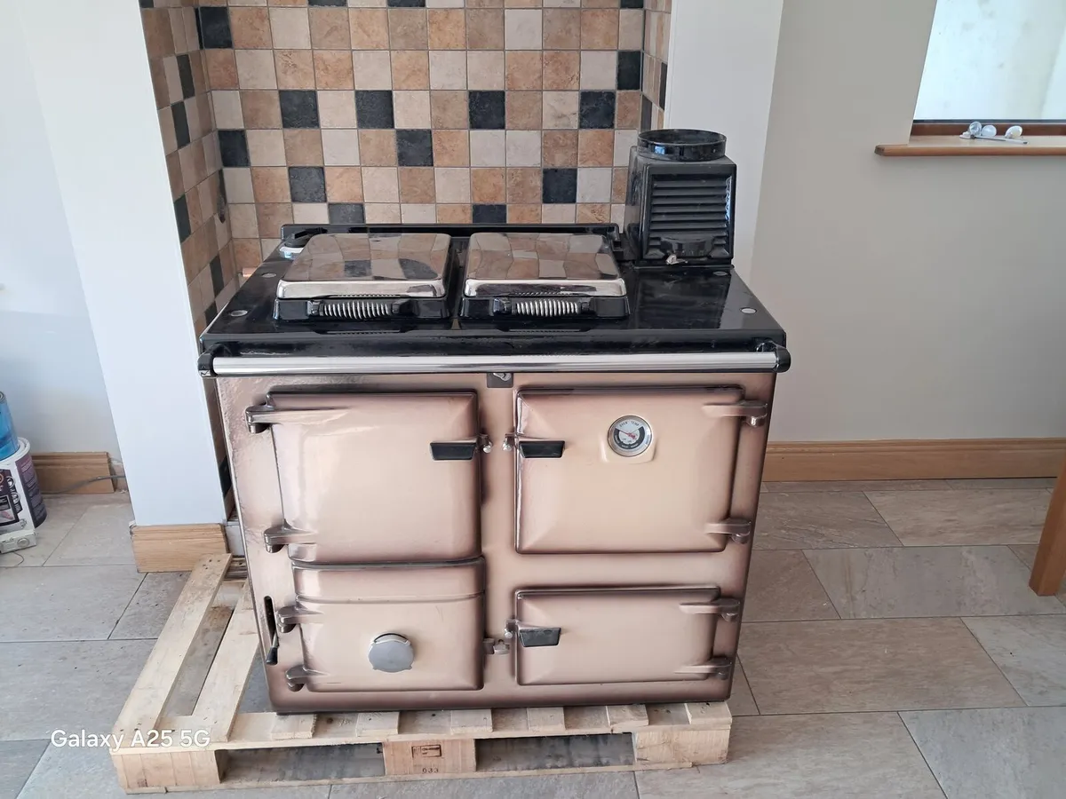 Rayburn supreme solid fuel stove - Image 1