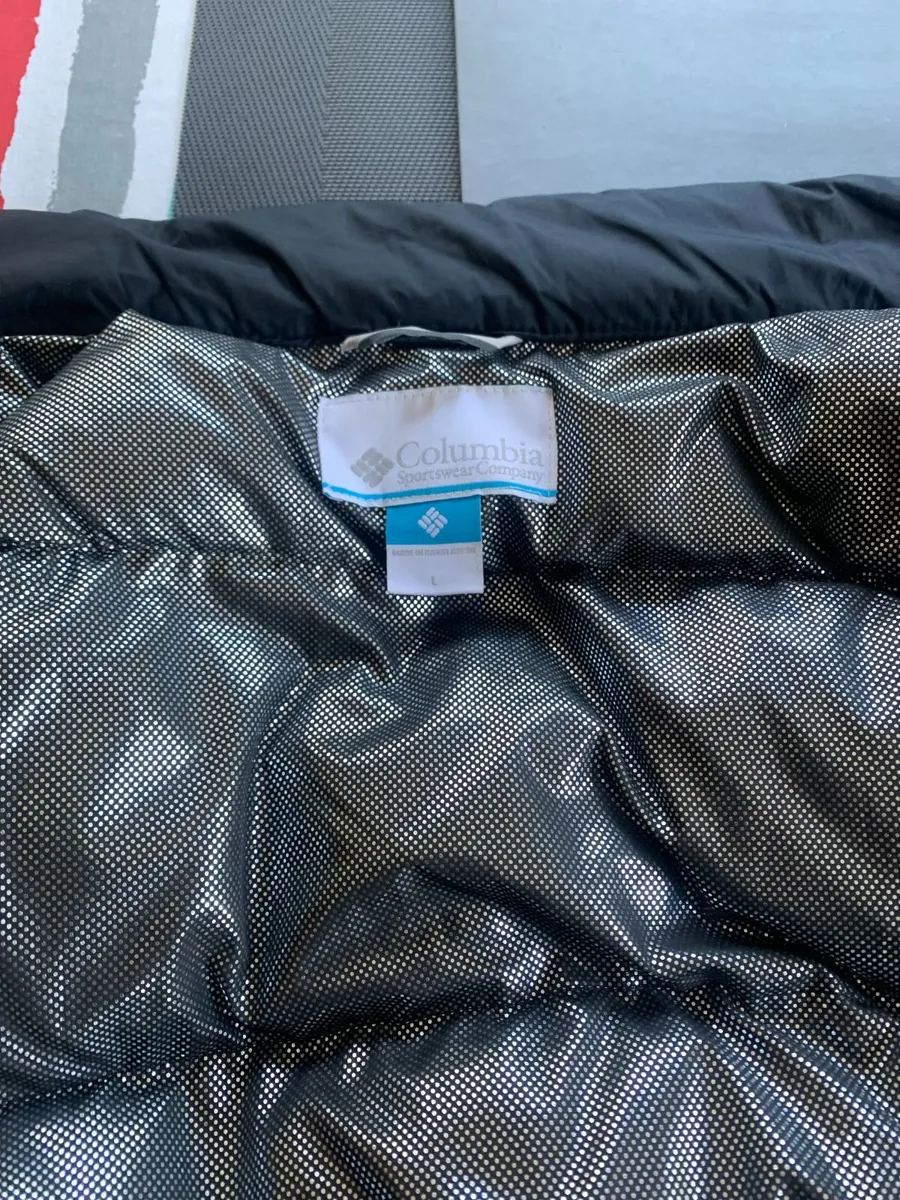 columbia sportsware - Image 1