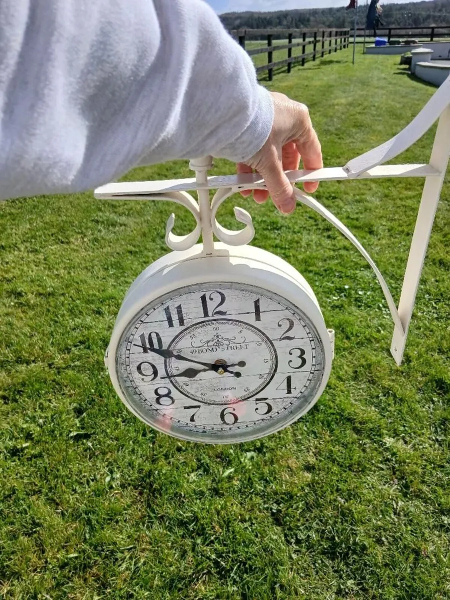 Clock - Image 2