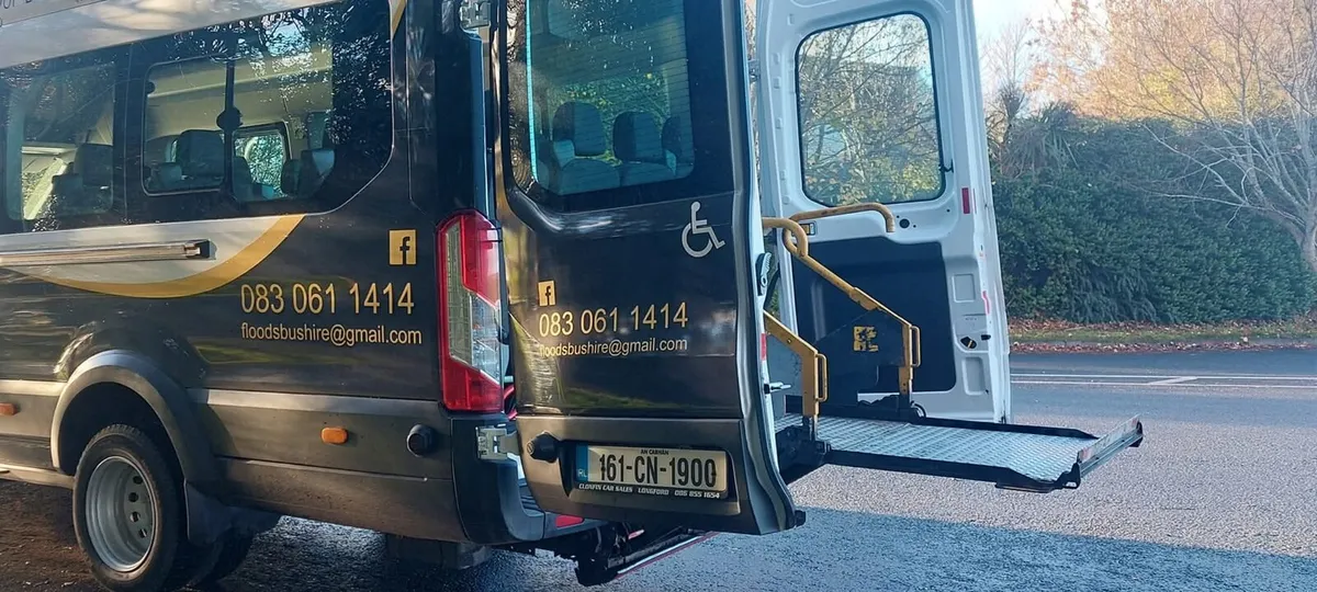 Ford Transit minibus - Image 2