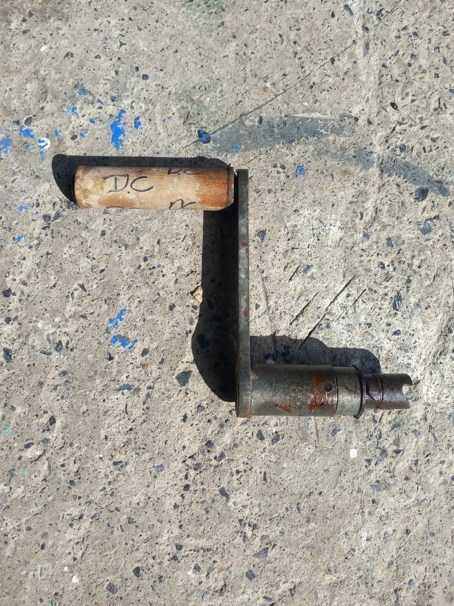 Cement mixer handle - Image 1