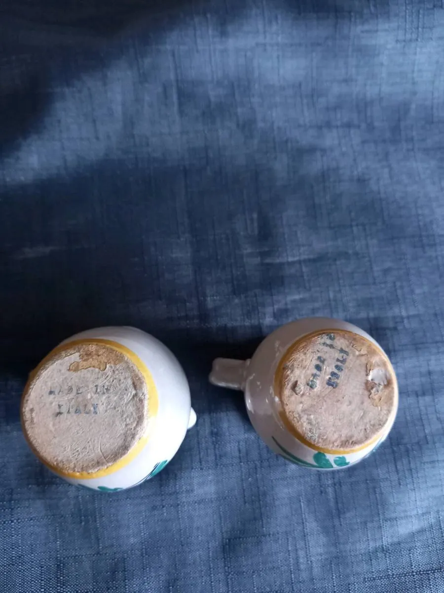 2 Small Pottery Jug's - Image 3