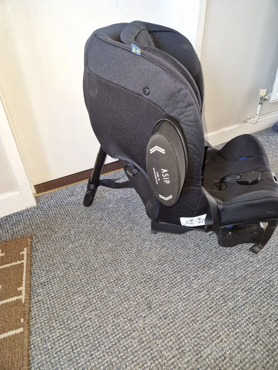 Car seat - Image 3