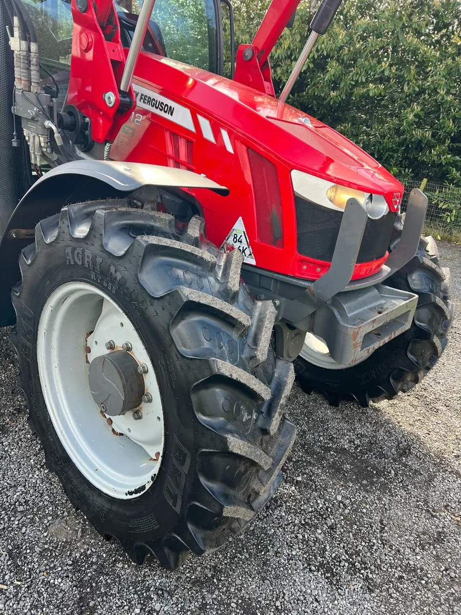 Massey Ferguson 5612 - Image 3
