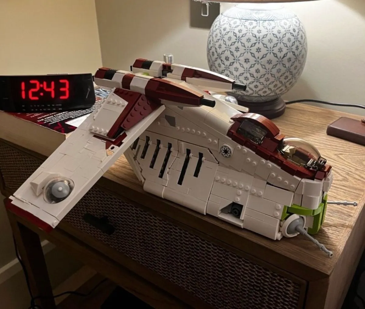 Lego Star Wars LAAT MOC - Image 1