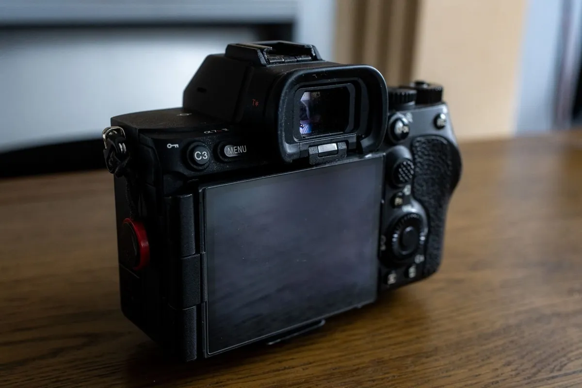 Sony A7R V Digital Camera - Image 3
