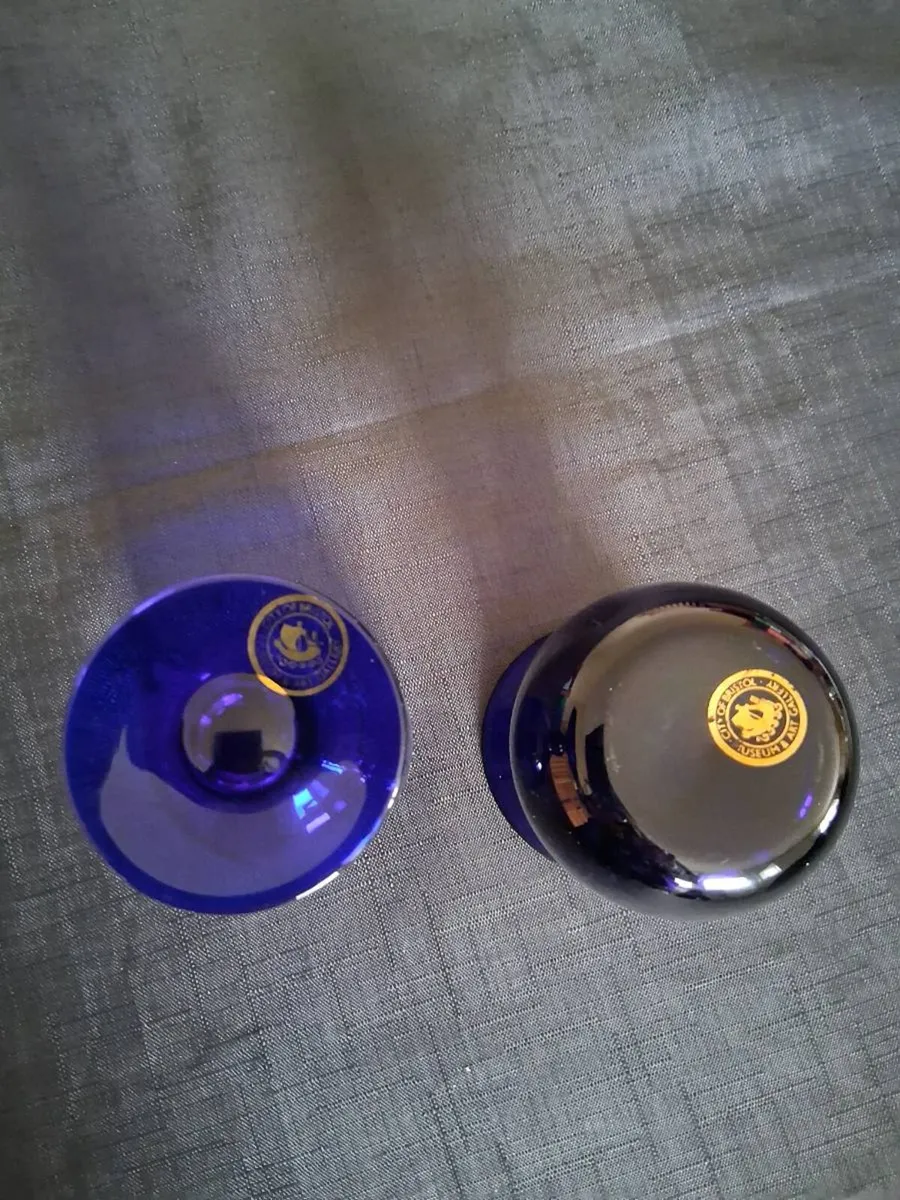 Bristol Blue Wine Glass & Vase - Image 2