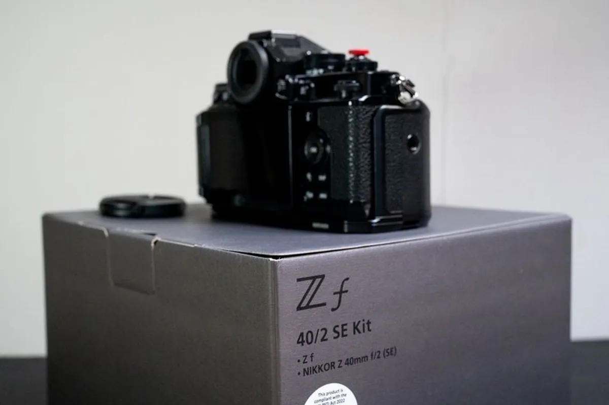 Nikon ZF and Nikkor Z 40mm f2 SE + accessories - Image 4