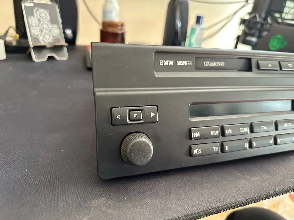 OEM Radio for BMW E39 BMW BUSINESS C53 65.12-69156 - Image 2