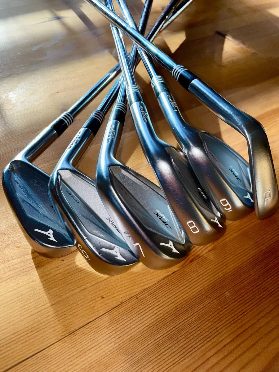 Mizuno irons - Image 1