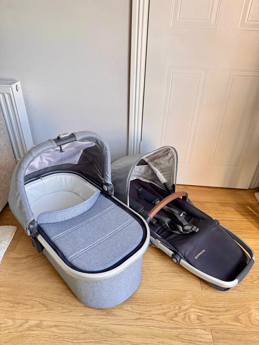 Uppababy Vista V2 Pushchair & Carrycot - Image 4