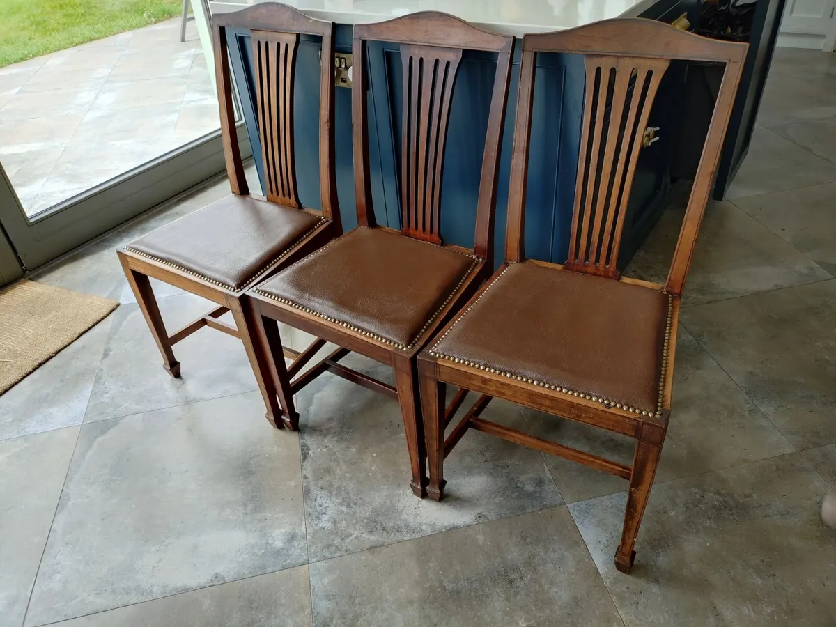 6 Dining chairs - Image 1