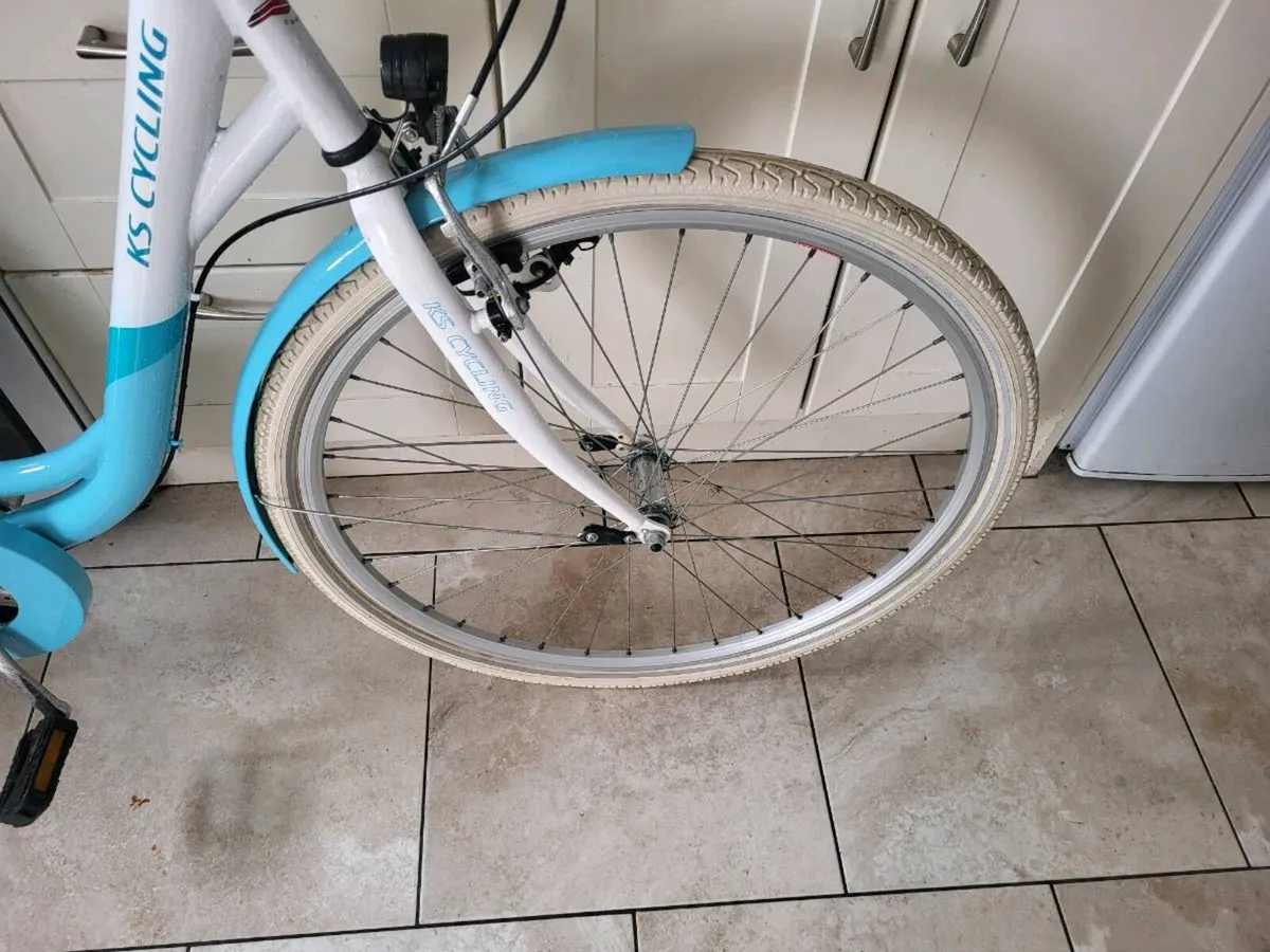 Ladies bike - Image 4