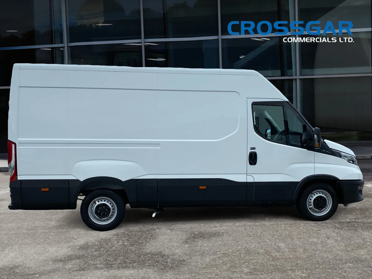 Iveco Daily 2023 NO IMPORT TARIFF INTO ROI - Image 3
