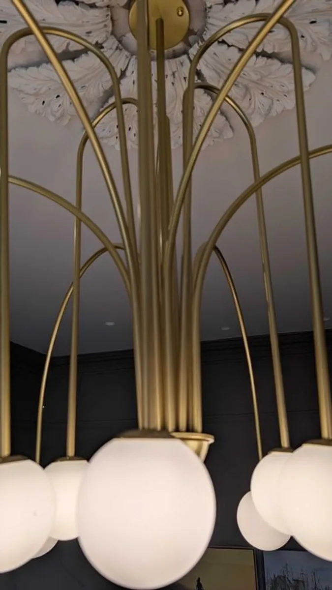 Brand new brass and opaline chandelier - Image 2