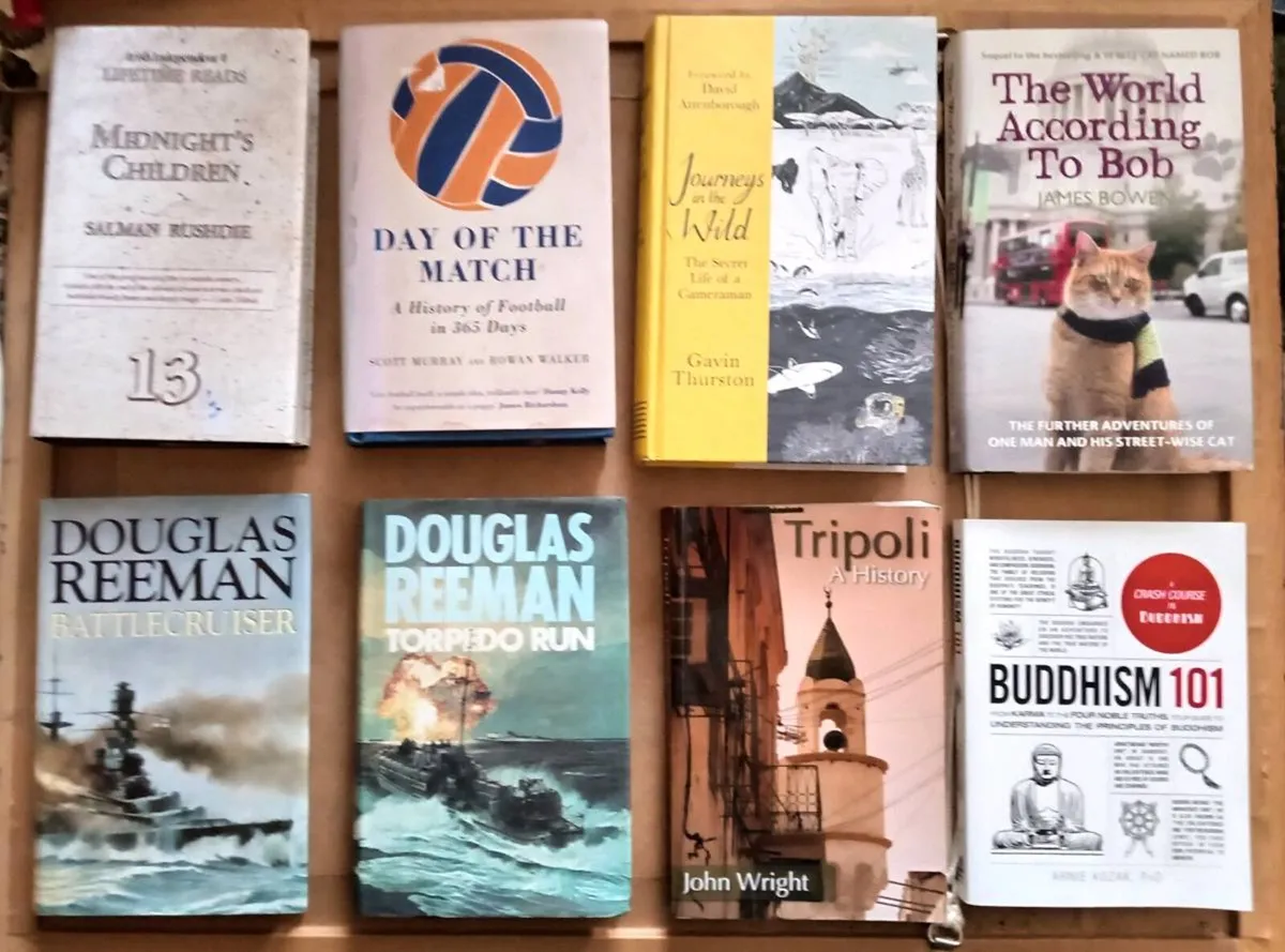 Various Books Any 6 for €20 (10 photos) - Image 4