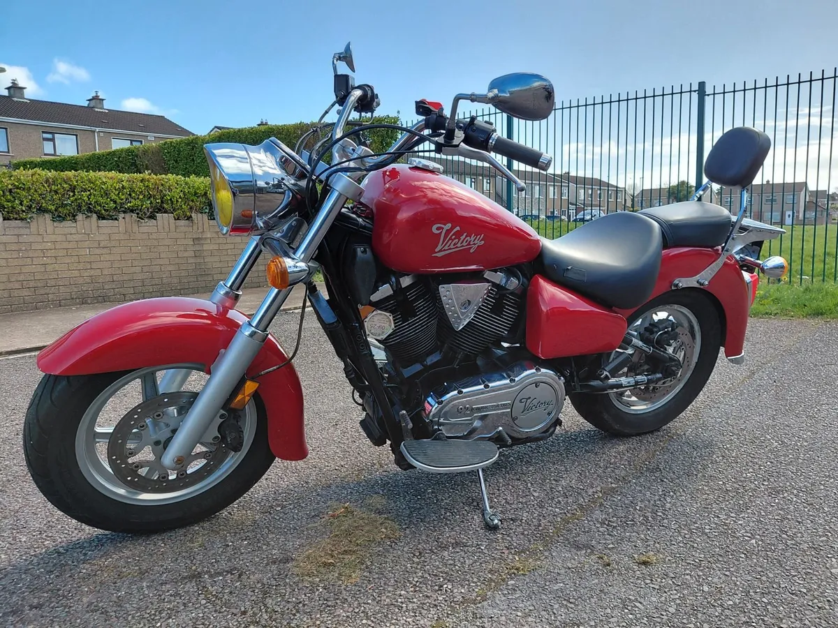 VICTORY 1500 Cruiser 2002 - Image 2