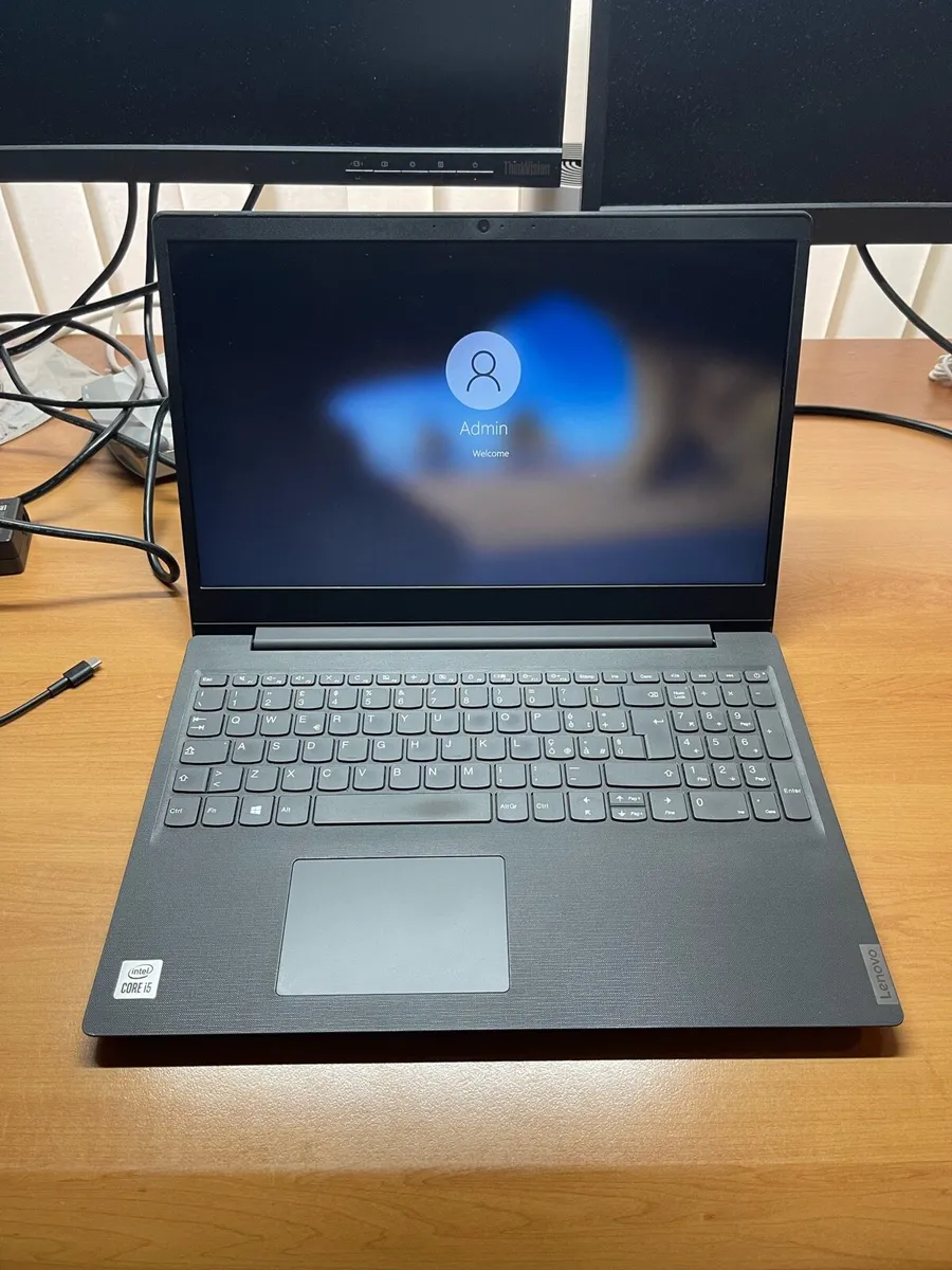Cheap Lenovo i5 pro 10gen 4/256 w10 - Image 1