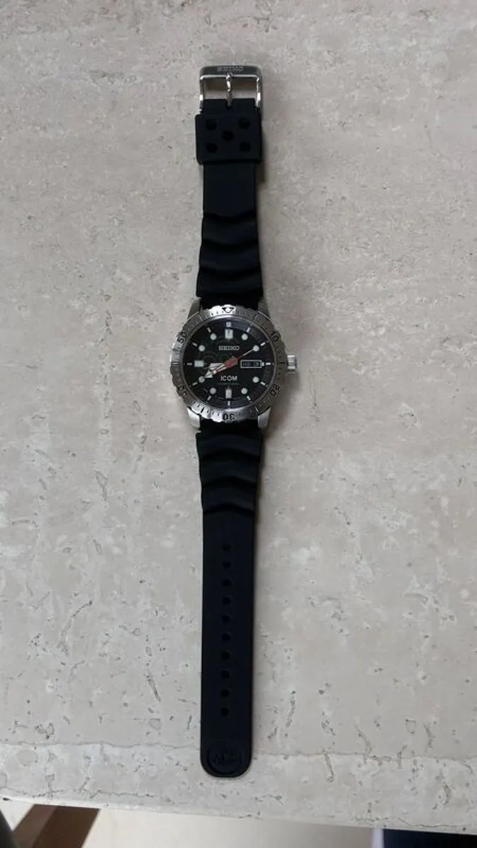 Seiko X Icom 60th Anniversary Limited Edition 200m Diver's Watch - Image 4