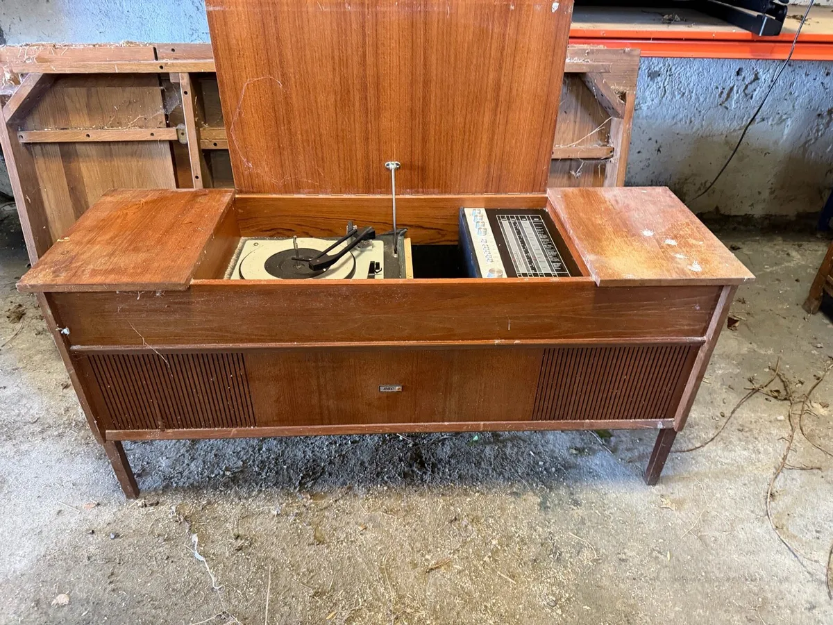G&C Record Player Unit - Image 1