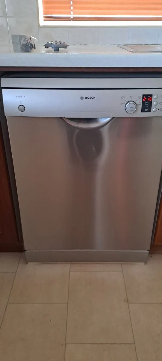 Bosch Dishwasher - Image 1