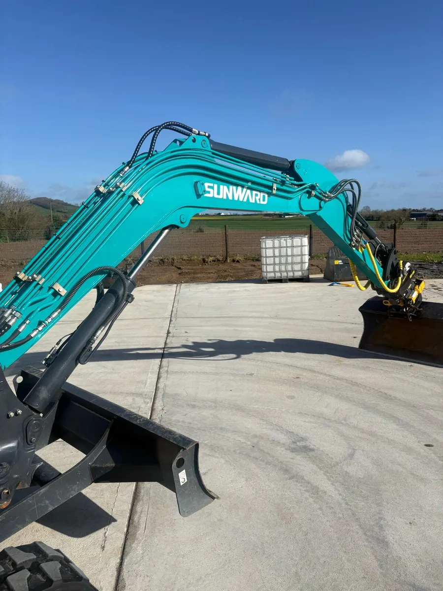 Sunward swe35uf Engcon - Image 2