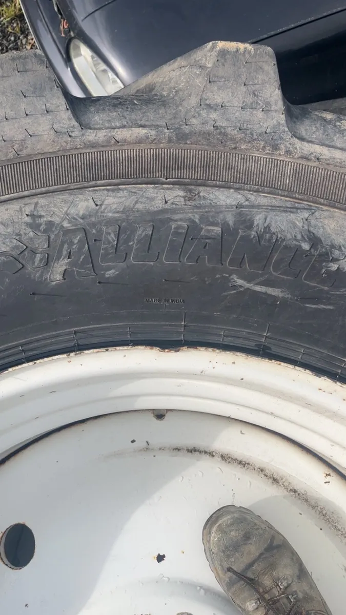 Tyres - Image 3