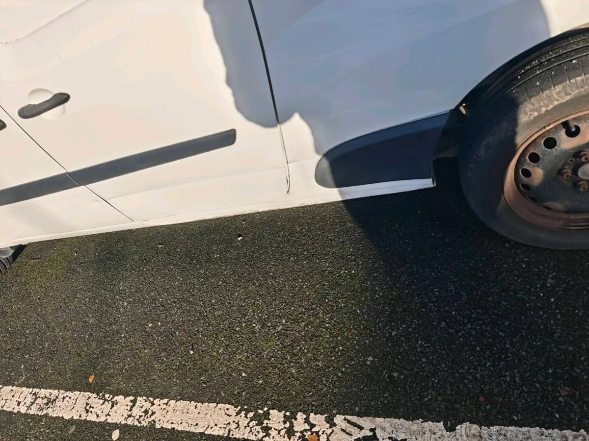 Renault kangoo ze 33kw business van - Image 4