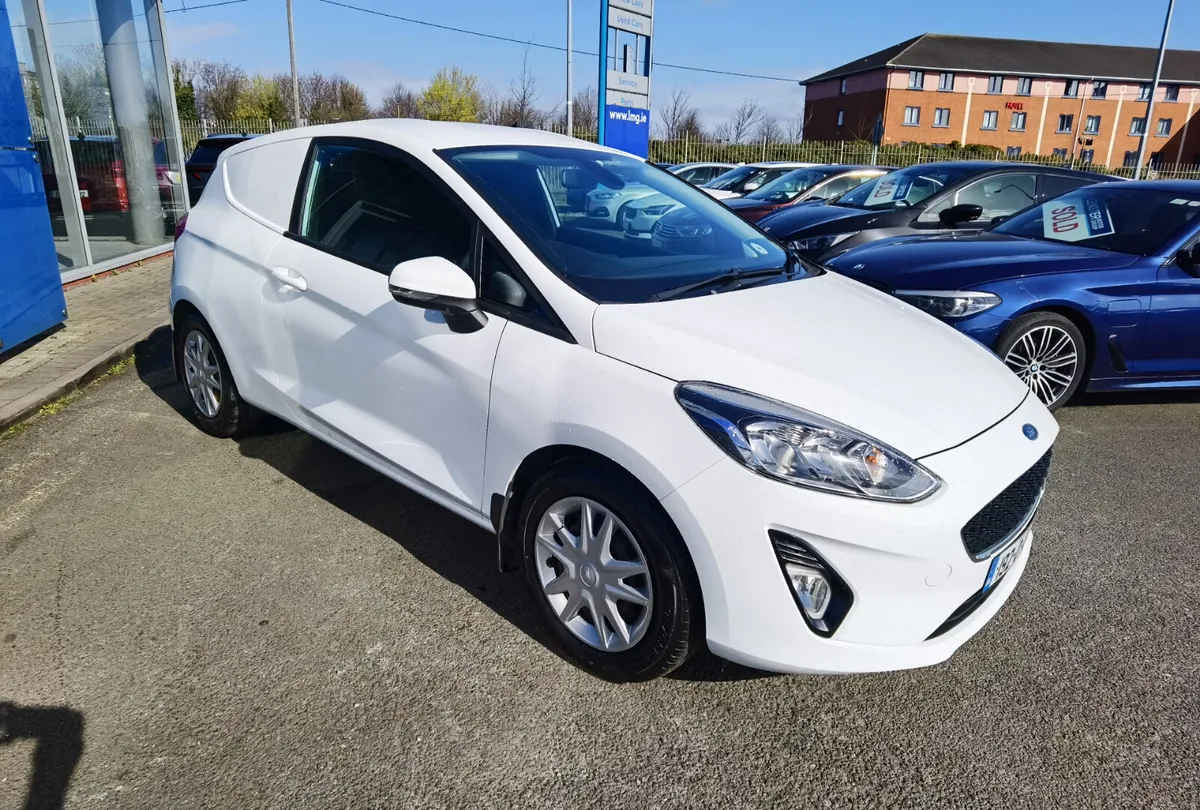 Ford Fiesta VAN 1.5 TD 2019 - Image 3