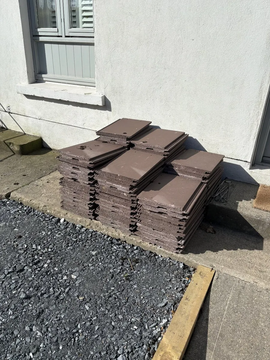 Roof tiles 80 of. 420x334mm.