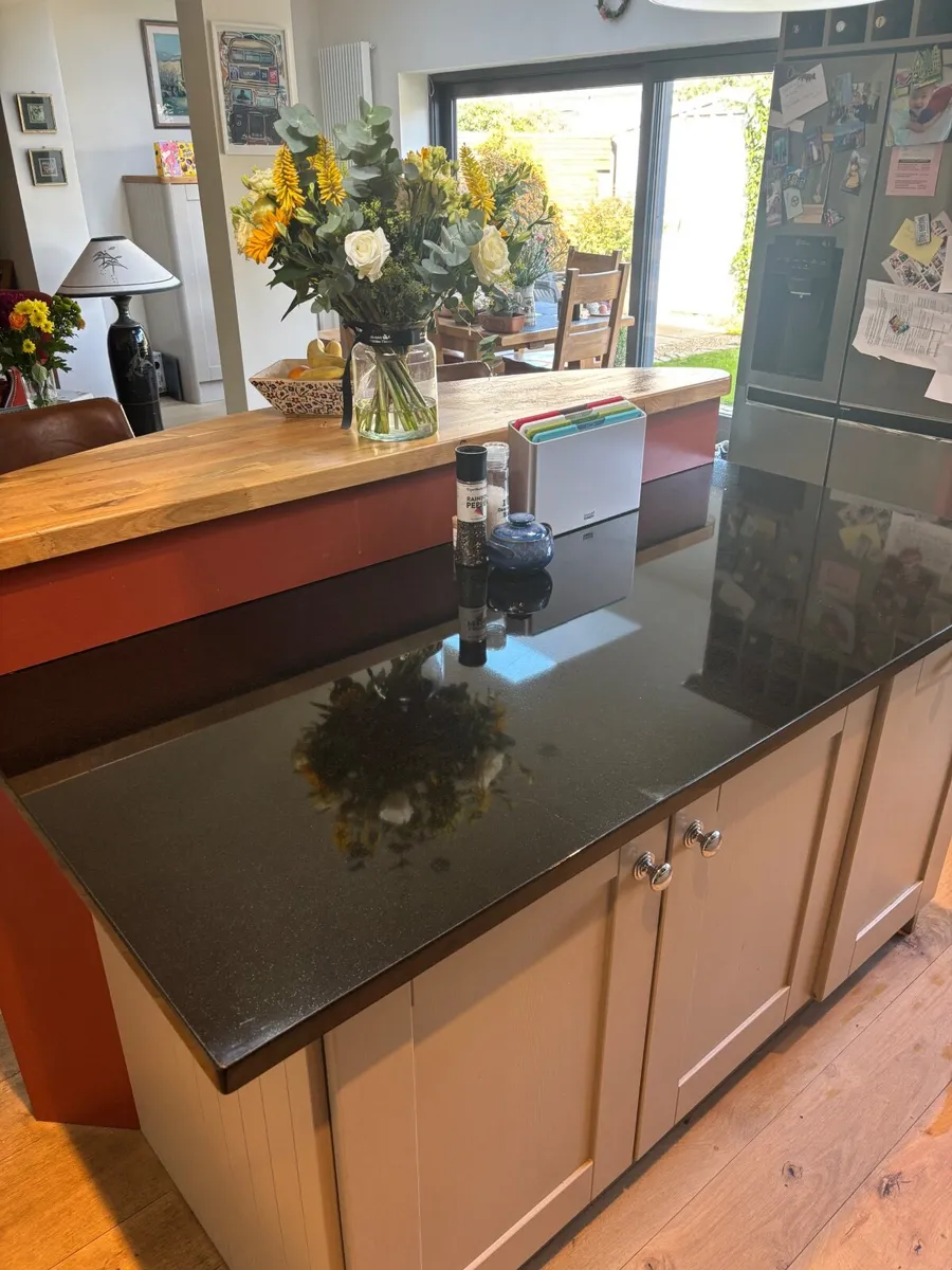 Granite Kitchen Worktop - Image 4