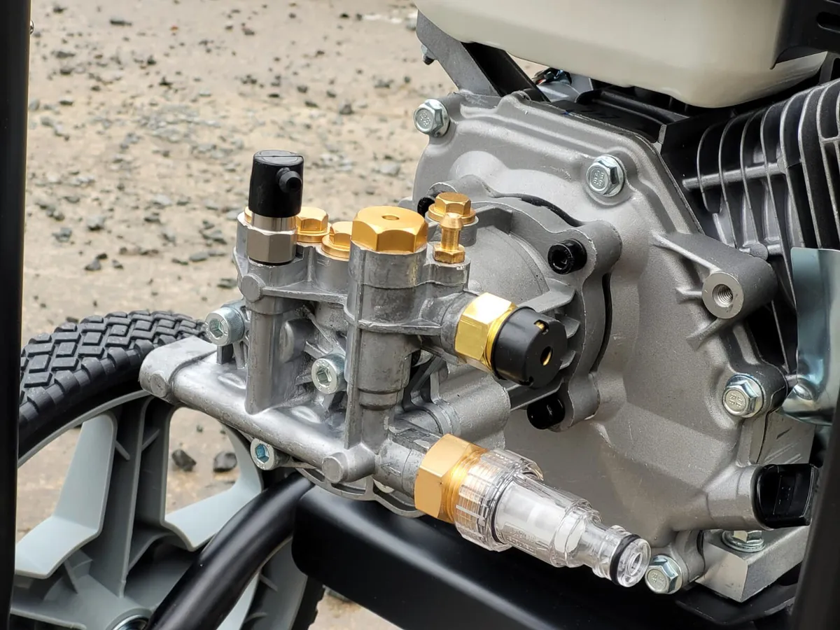 Manarola 7HP Petrol Power Washer - Image 3