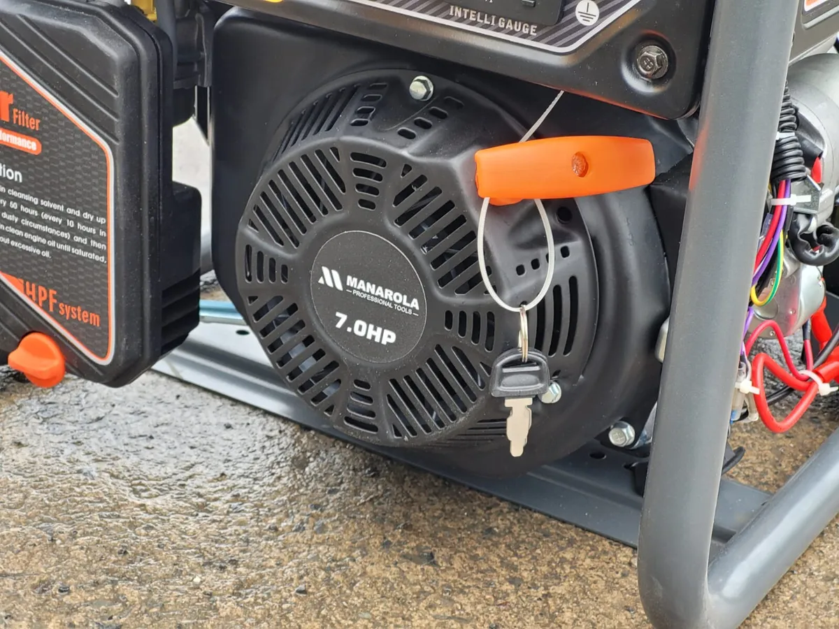 Manarola 3KW 3.5KVA Petrol Key Start Generator - Image 2