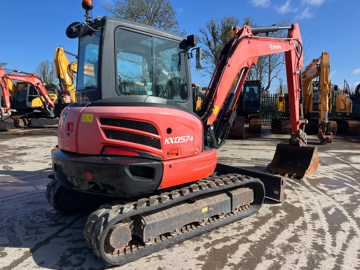 2018 Kubota KX057-4 - Image 4