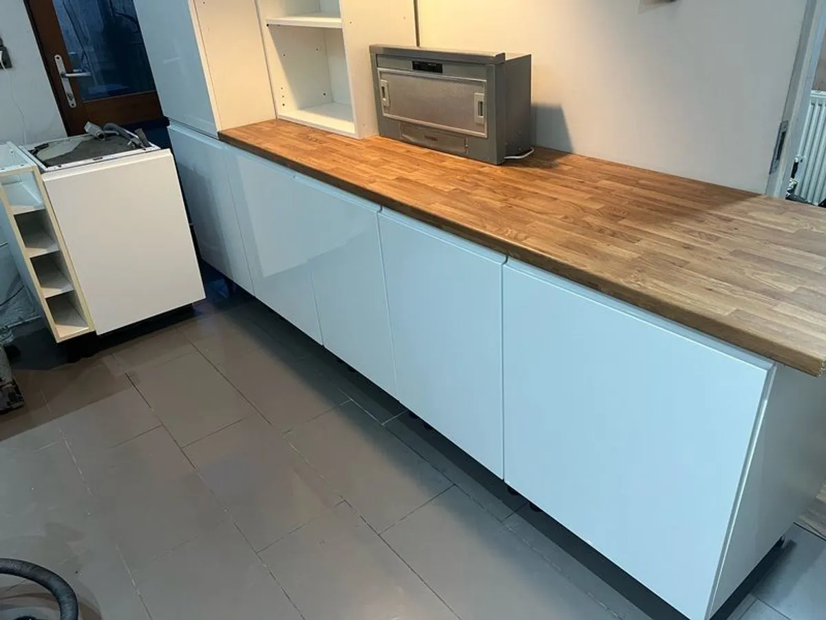 Kitchen Furniture With Appliances - Image 4