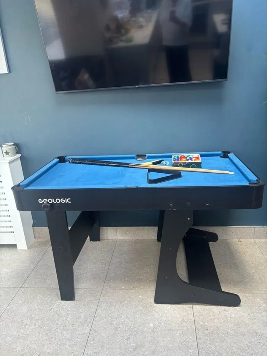 Foldable Pool Table - Image 1